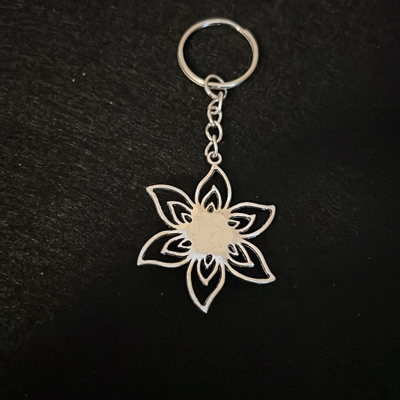 ⭐️24031 Light blue star pendant key chain⭐️ - Picture 3 of 5